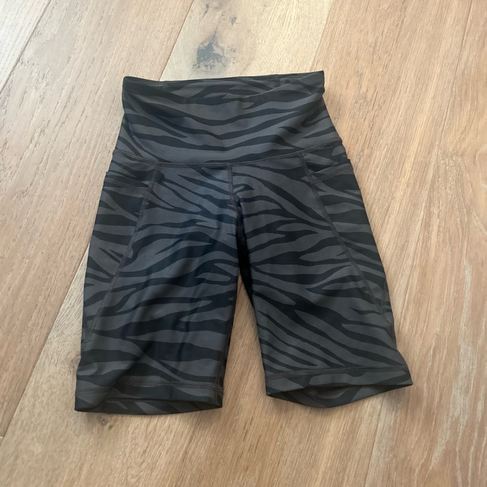 Old Navy Active Zebra Print shorts